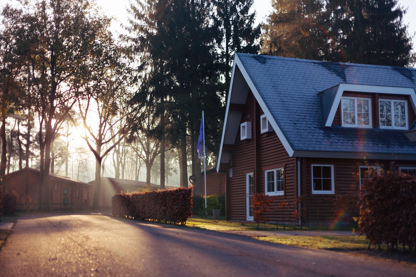 Neighborhood house character